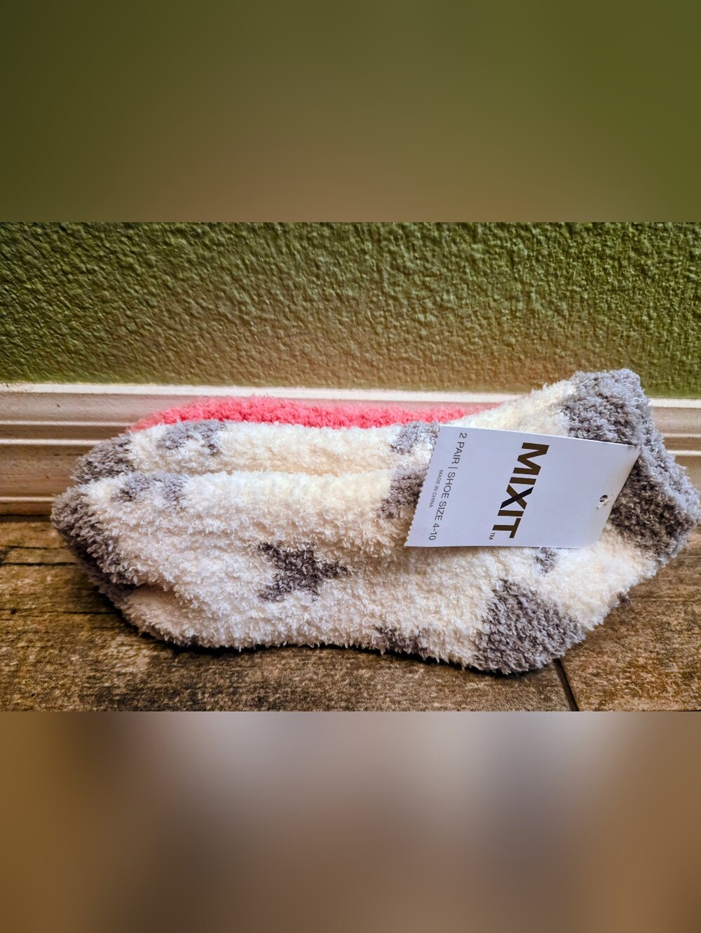 Mixit Cozy Fuzzy Socks - Cream with Gray Stars and Pink Accent, Set Of 2 Pair